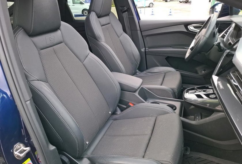 Audi Q4 e-tron Q4 e-tron Sportback S-Line Pano/Sonos/Kamera/20