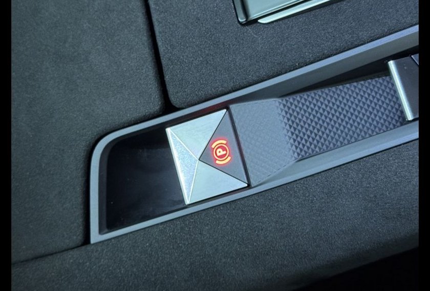 DS Automobiles DS7 (Crossback) DS7 Crossback Diesel Performance Line *19Z*LED*