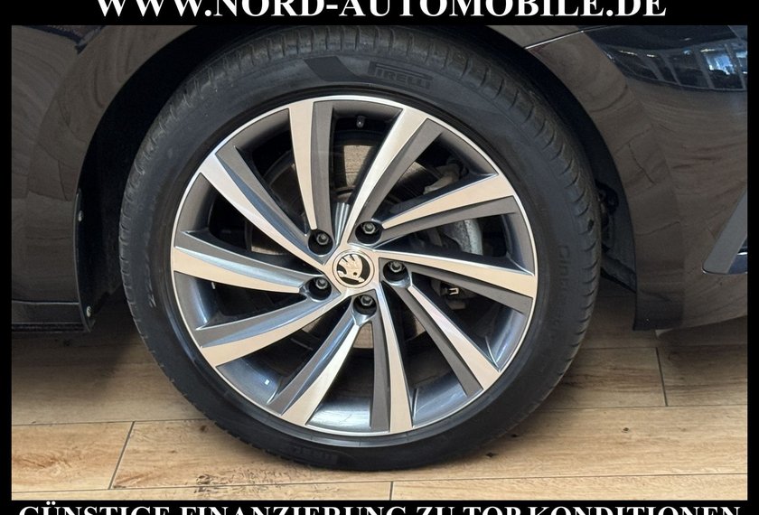 Skoda Octavia Octavia iV Limousine Style 1.4 TSI DSG Head-Up