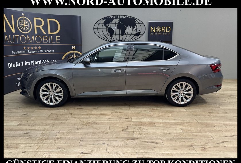 Skoda Superb Superb iV Limousine Style 1.4 TSI DSG Side&amp;Lane