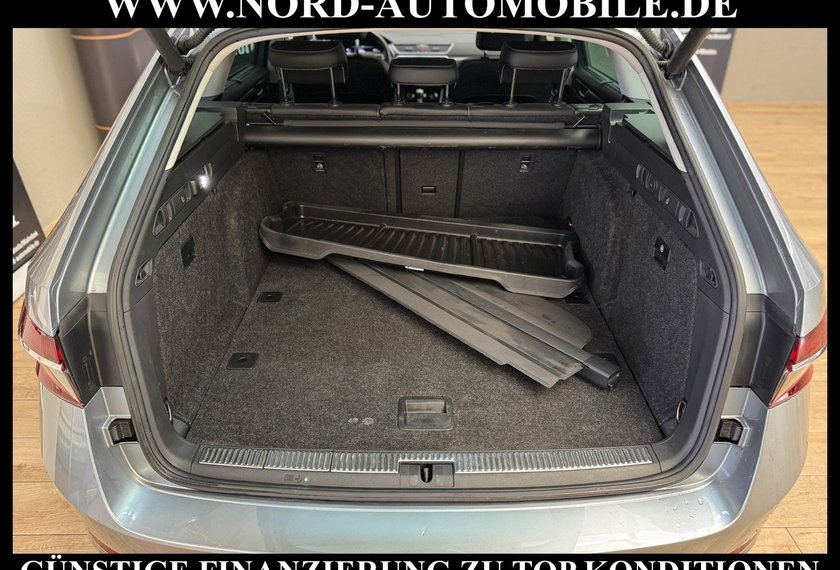 Skoda Superb Superb Combi Style Premium Edition 2.0 TDI DSG