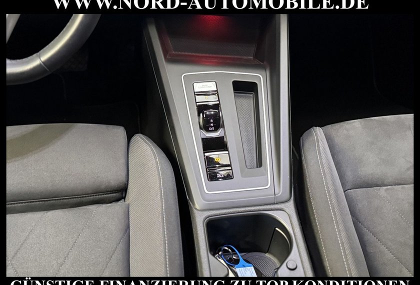 Volkswagen Golf Golf Style 1.4TSI eHybrid DSG Kamera/Side&amp;Lane/