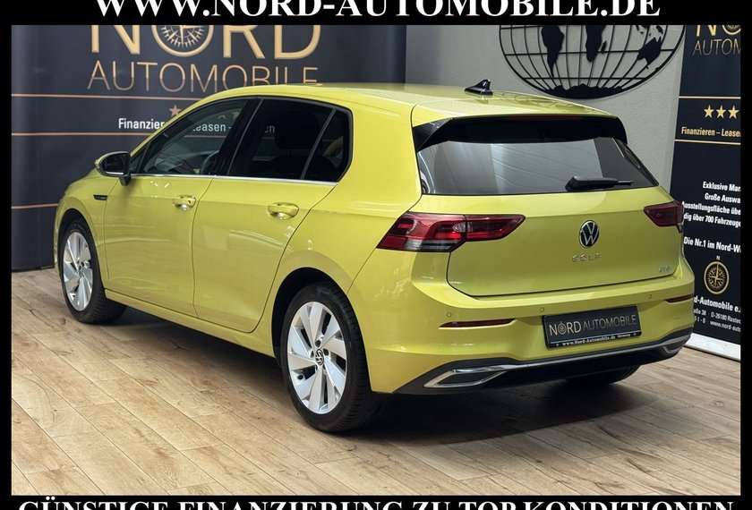 Volkswagen Golf Golf Style 1.5 eTSI DSG Kamera/Navi/LED/17