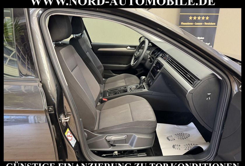Volkswagen Passat Variant Passat Variant 1.6 TDI DSG Navi/LED/ACC