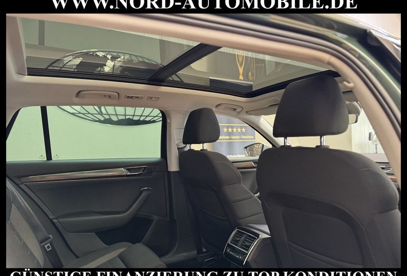 Skoda Superb Superb Combi 2.0 TDI 4x4 DSG Scout AHK/LED/Navi/