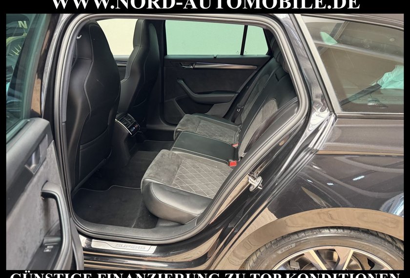 Skoda Superb Superb Combi Sportline 2.0 TSI DSG Pano/AHK/19