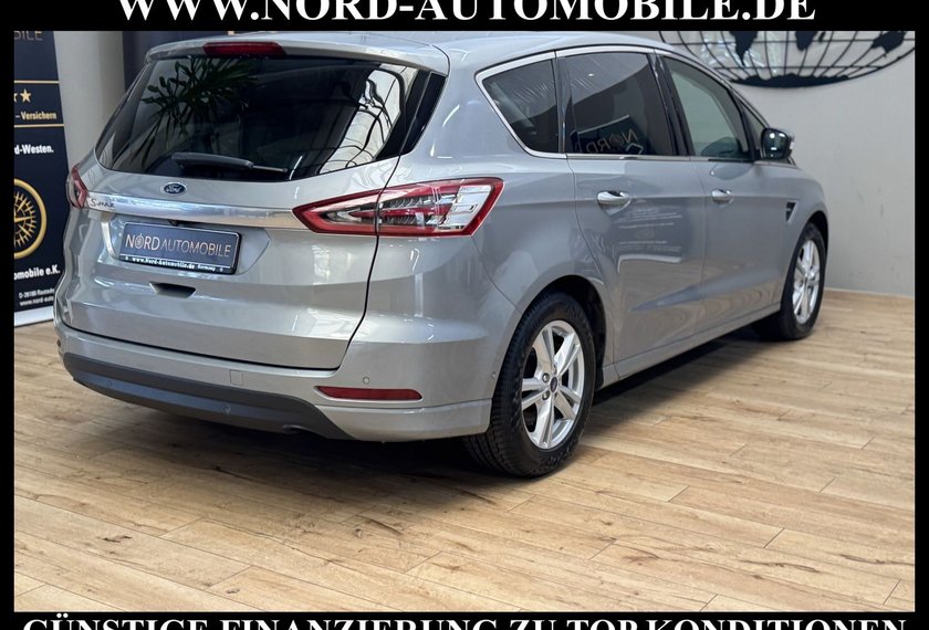 Ford S-Max S-MAX Titanium *LEDER*PANO*STHZ*NAV*UPE:52