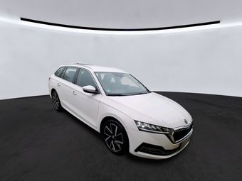 Skoda Octavia Octavia iV Combi Style 1.4 TSI DSG Head-Up/18/