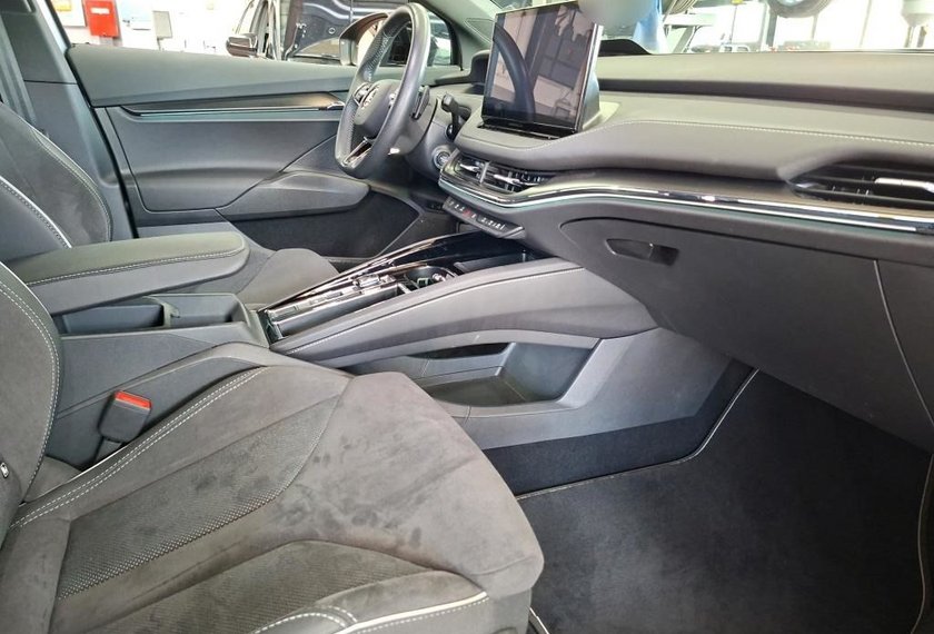 Skoda Enyaq Enyaq iV 80 Sportline Wärmepumpe/Pano/AHK/21/