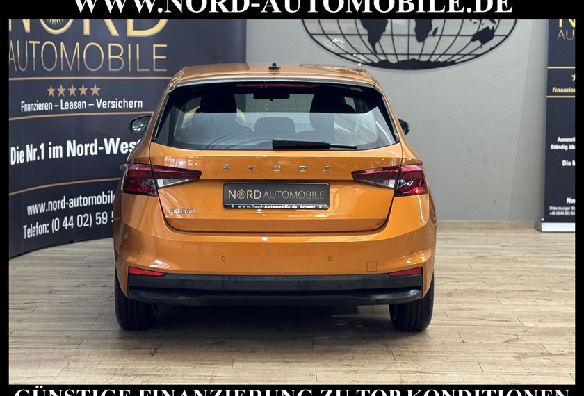 Skoda Fabia Fabia 1.0 MPI Ambition *LED*Navi*SHZ*WinterPak*