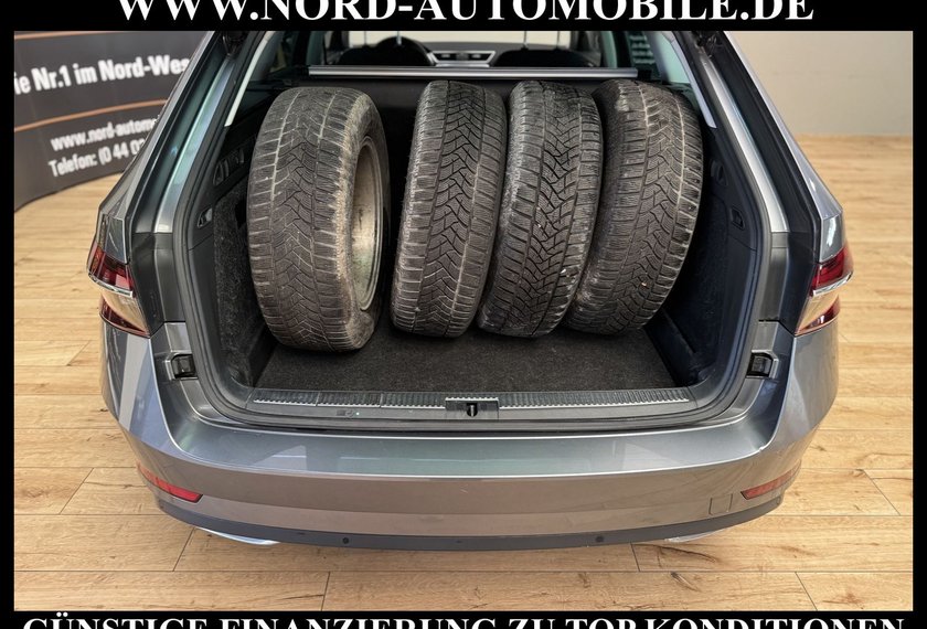 Skoda Superb Superb Combi L&amp;K 2.0 TDI DSG AHK/Virt.Cockpit/18