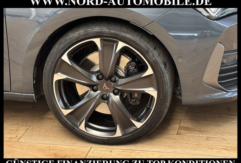 Cupra Leon Leon VZ 1.4 TSI e-HYBRID DSG Kamera/Navi/LED/19