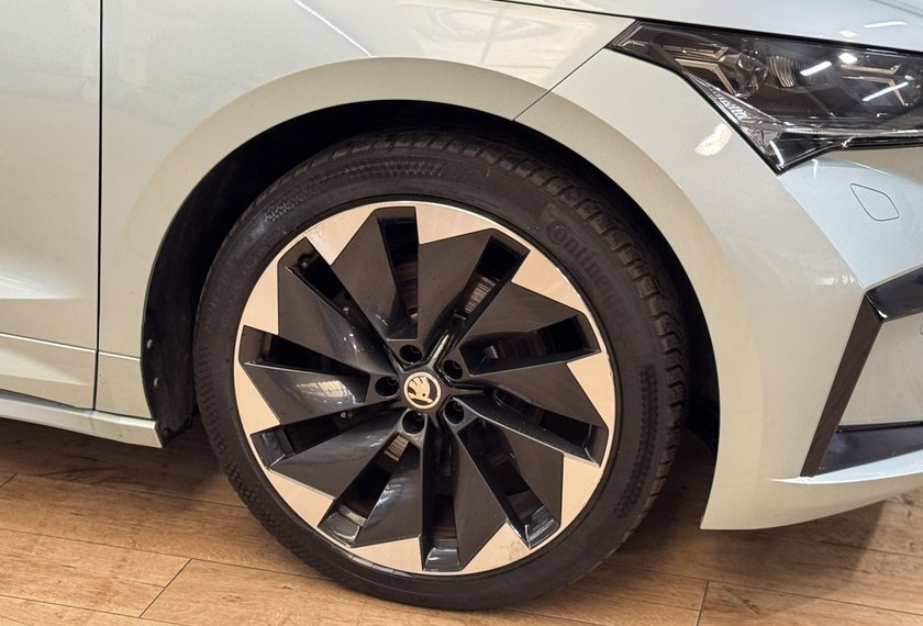 Skoda Enyaq Enyaq 60 Sportline Wärmepumpe/21/Matrix/Kamera