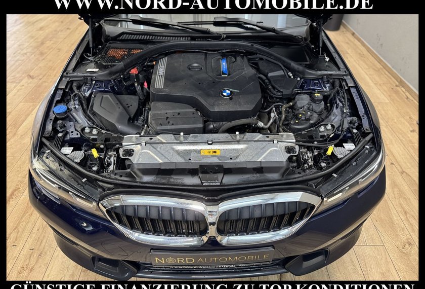 BMW 330 330 e Touring Sport Line *LED*AHK*ParkAss+*LiveC