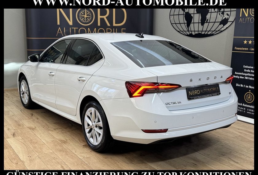 Skoda Octavia Octavia iV Limousine 1.4TSI Hybrid Kamera/HeadUp