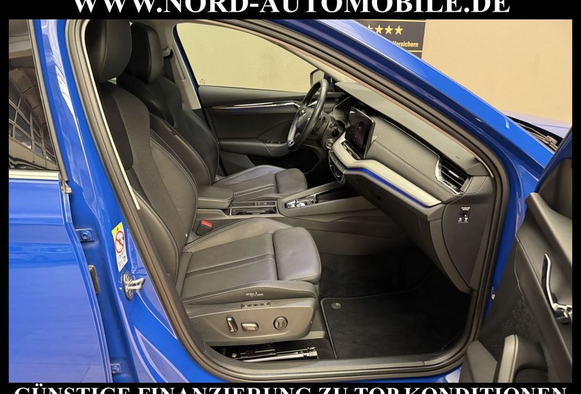 Skoda Octavia Octavia Combi 2.0 TDI DSG Style LEDER*AHK*MATRIX