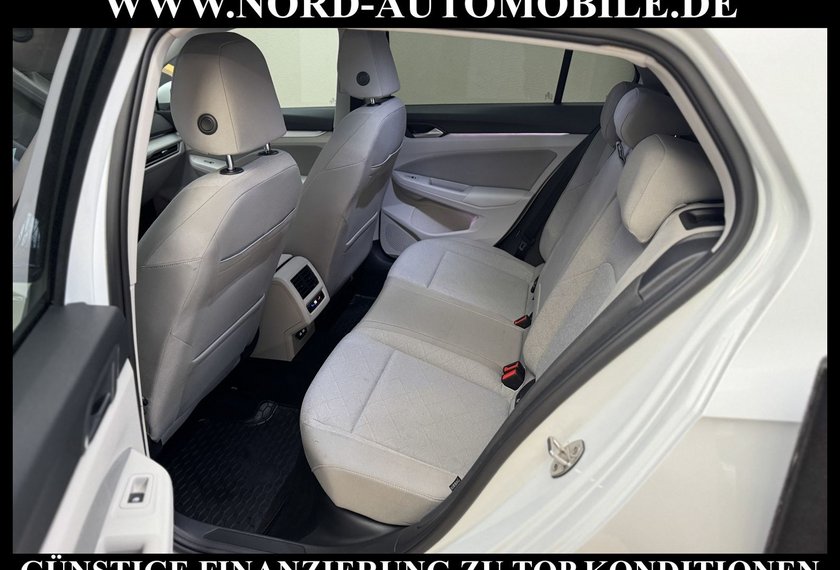 Volkswagen Golf Golf VIII Lim.1.5 eTSI DSG Head-Up/Side&amp;Lane/Nav