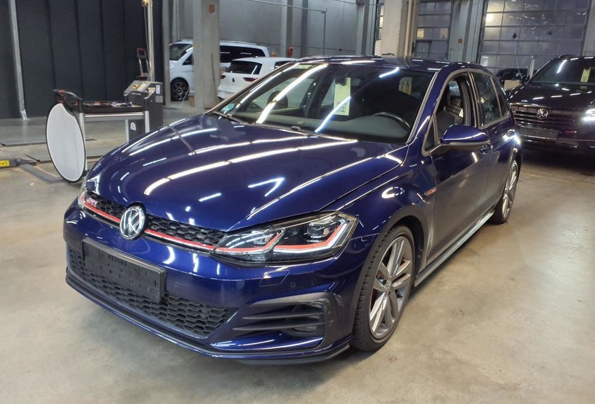 Volkswagen Golf Golf GTI Performance 2.0 TSI DSG Leder/18/Dig.Co