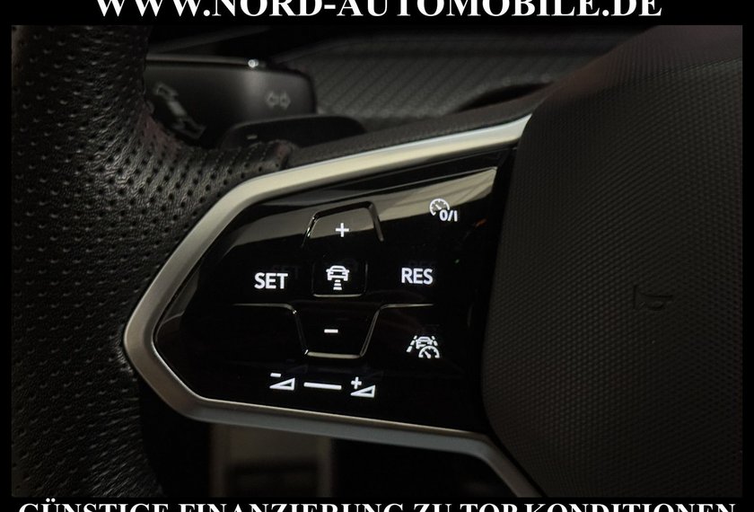 Volkswagen Golf Golf R-Line 2.0 TSI DSG AHK/Navi/ACC/Navi/LED/18