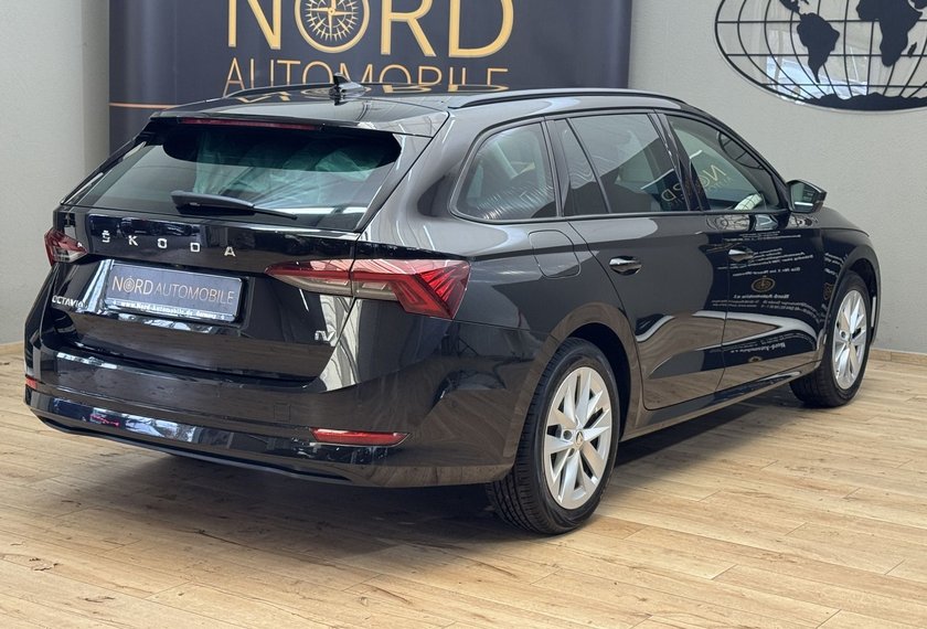 Skoda Octavia Octavia iV Combi Ambition 1.4 TSI DSG Kamera/LED