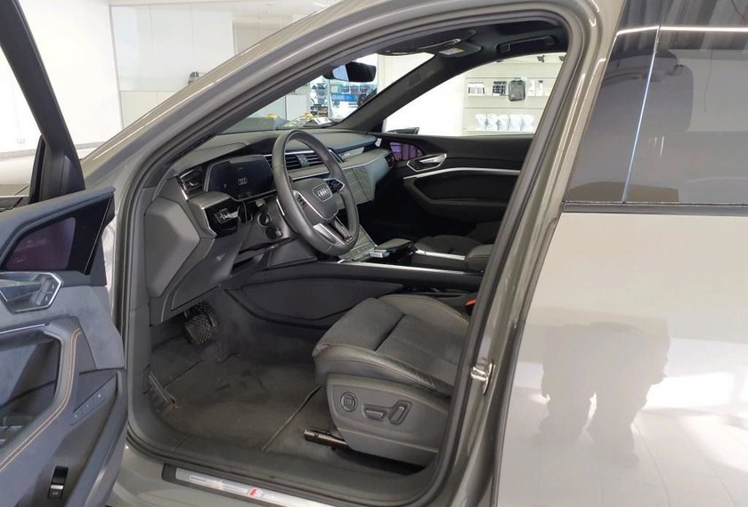 Audi e-tron e-tron 55 QU.S-Line Black Style Pano/HeadUp/B&amp;O/