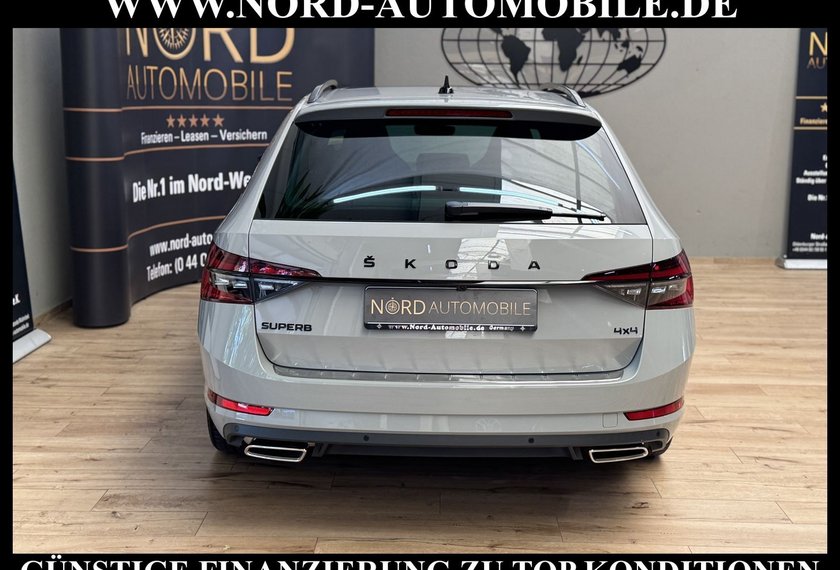 Skoda Superb Superb Combi Sportline 2.0 TSI DSG Pano/19/Navi