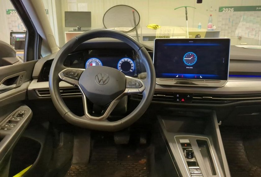 Volkswagen Golf Golf Variant Life 1.5 eTSI DSG AHK/LED/PDC