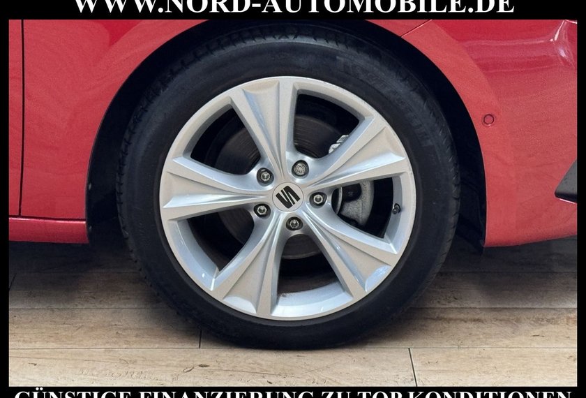 Seat Leon Leon 1.5 eTSI FR DSG AHK/Kamera/Navi/LED/18