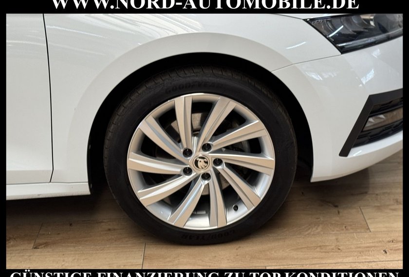Skoda Octavia Octavia Combi iV Ambition 1.4 TSI DSG Kamera/LED