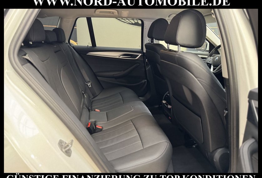 BMW 520 520 d Touring xDrive *LED*StHz*AHK*Luft*ParkAss*
