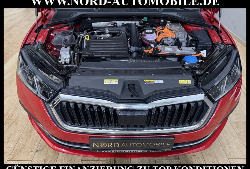 Skoda Octavia Octavia iV Combi Style 1.4 TSI DSG Pano/HeadUp/