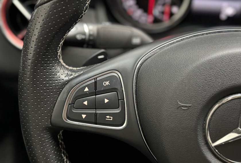 Mercedes-Benz CLA 180 CLA 180 Coupé *LED*Navi*Kamera*AHK*17Z-AMG*