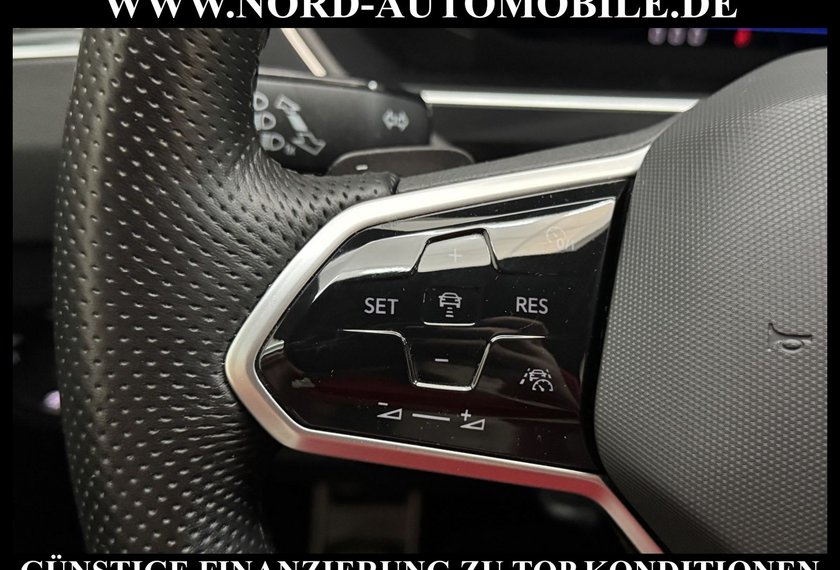 Volkswagen Tiguan Tiguan R-Line 2.0 TDI DSG Matrix/Kamera/Sid&amp;Lane