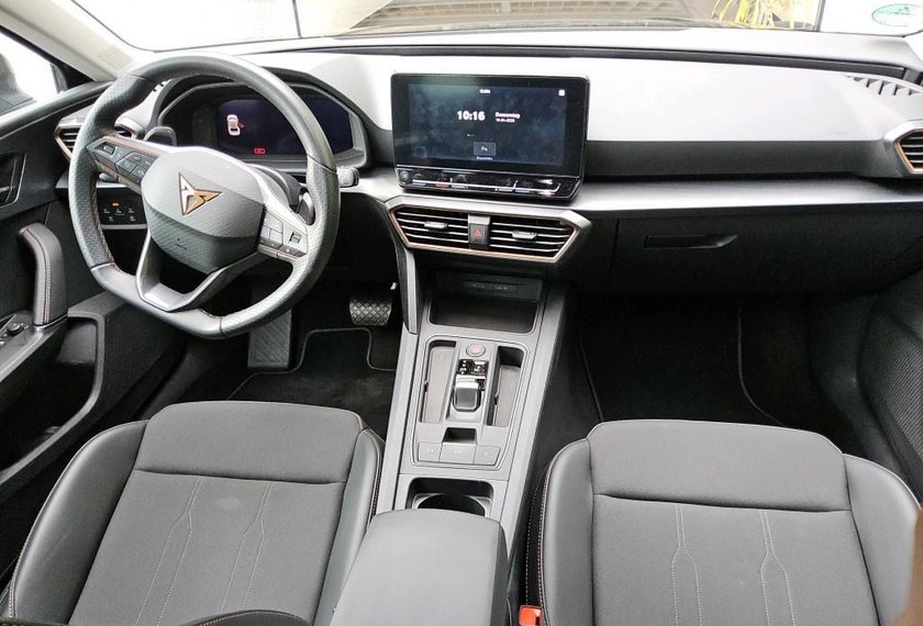 Cupra Leon Leon 2.0 TSI DSG Kamera/Mirror Link/18/LED