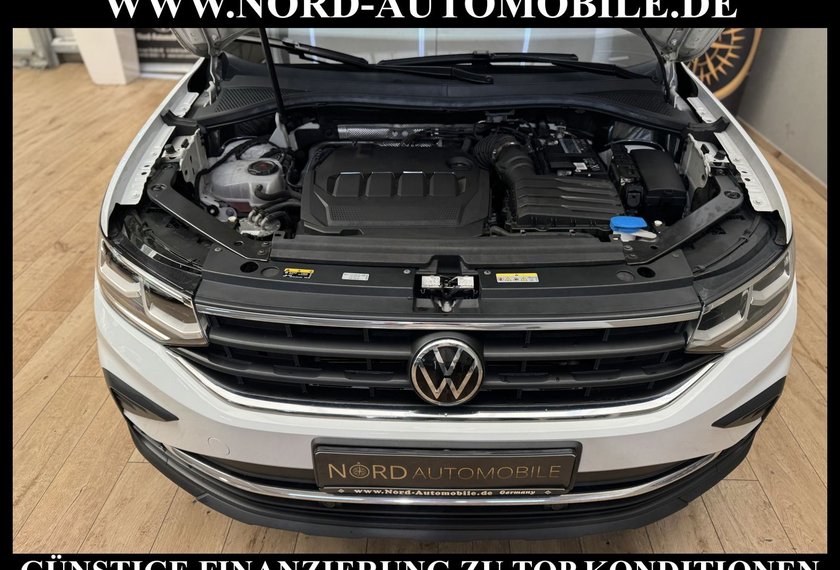 Volkswagen Tiguan Tiguan Life ACTIVE 2.0 TDI DSG Matrix/AHK/Kamera