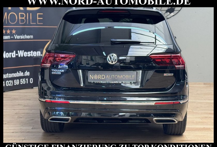 Volkswagen Tiguan Allspace Tiguan Allspace R-Line 4MOT 2.0 TDI DSG AHK/Dig.