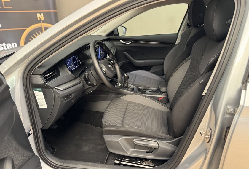 Skoda Octavia Octavia Combi 2.0 TDI Ambition Navi/LED/ACC/PDC
