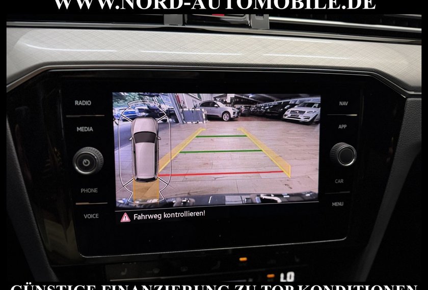 Volkswagen Passat Variant Passat Variant R-Line 2.0 TSI Dig.Cockpit/18/Nav