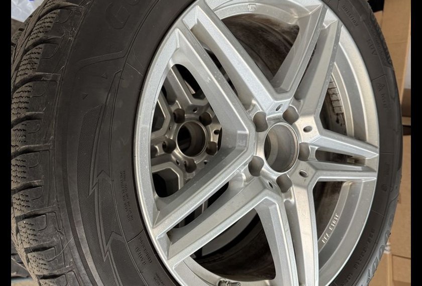 Mercedes-Benz GLC 300 GLC 300 e 4Matic *AHK*NIGHT*19Z*DISTR*UPE:72