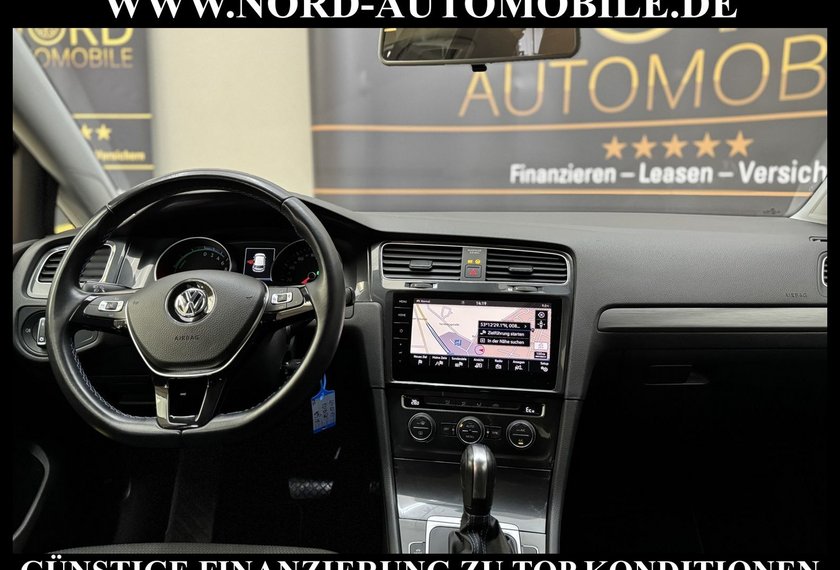 Volkswagen Golf Golf e-Golf Automatik Navi/LED/PDC/CCS