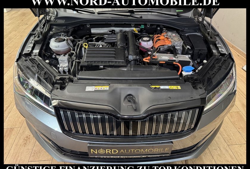 Skoda Superb Superb iV Combi Sportline 1.4 TSI DSG Pano/19