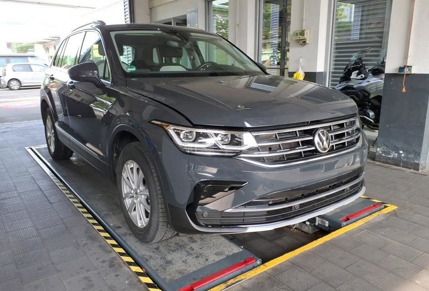 Volkswagen Tiguan Tiguan Elegance 4MOT 2.0 TDI DSG AHK/Kamera/Dig.