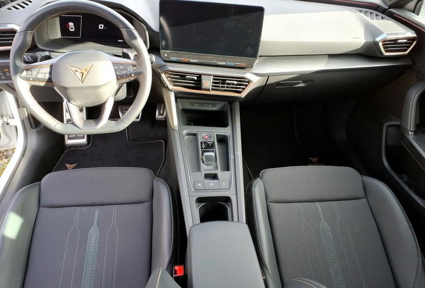 Cupra Leon Leon VZ 1.4 TSI e-HYBRID DSG Kamera/19/Navi VZ e