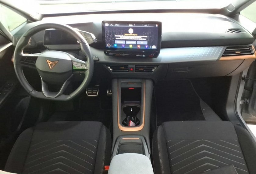 Cupra Born Born 150 KW Automatik Kamera/SHZ/ACC/18