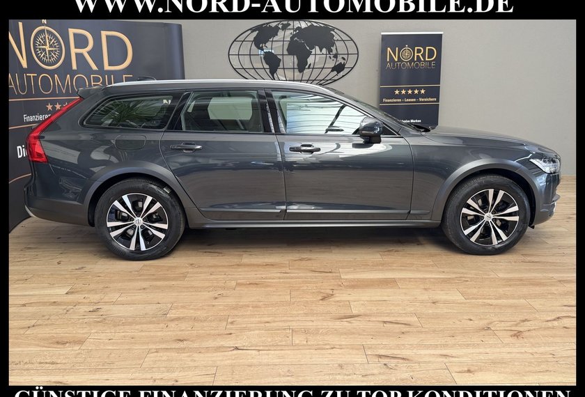 Volvo V90 Cross Country V90 Cross Country Pro AWD *PANO*LEDER*H&amp;K*UPE71