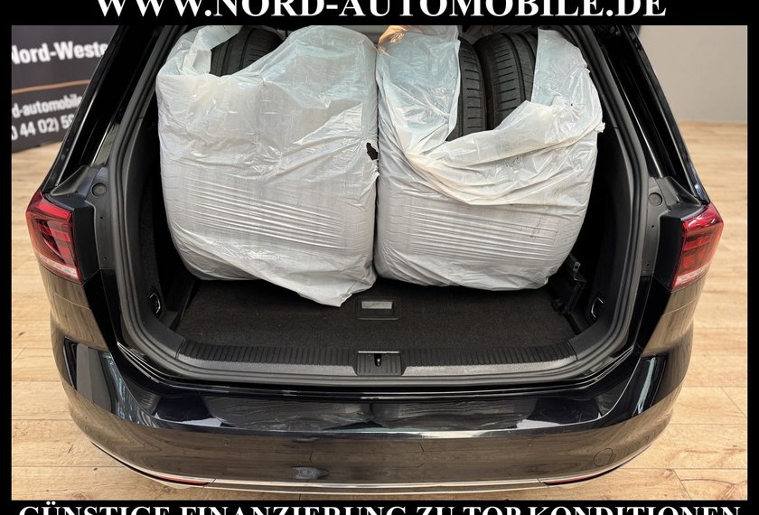 Volkswagen Passat Variant Passat Variant R-Line 2.0 TDI DSG Pano/Leder/18/