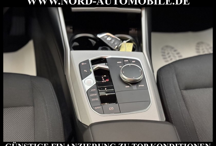 BMW 320 320 d Touring xDrive *LED*AHK*Curved*Shadow*MJ23