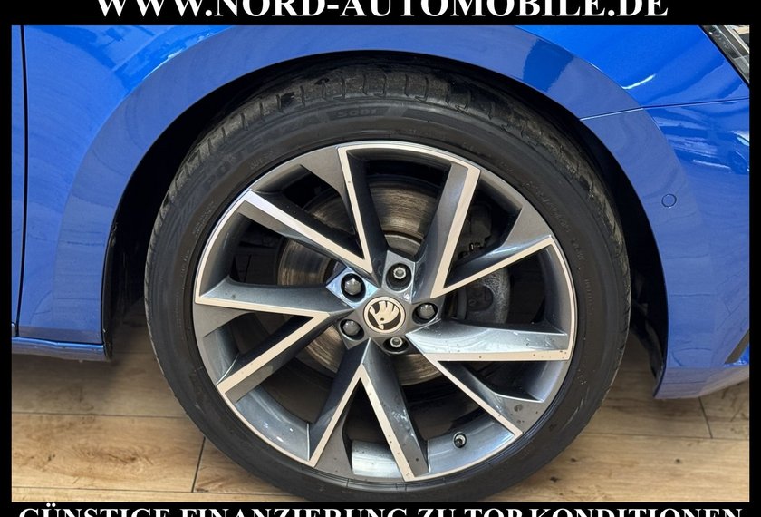 Skoda Superb Superb Combi Sportline 2.0 TDI DSG Navi/LED/19