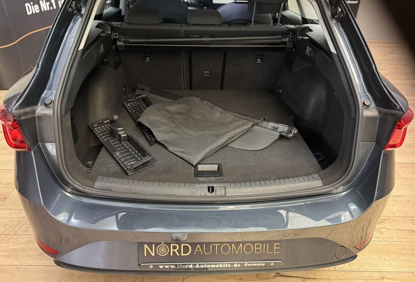 Seat Leon Leon SP Style 2.0 TDI DSG Navi/LED/PDC/SHZ