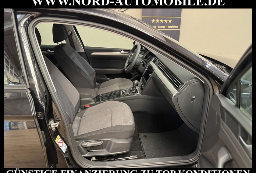 Volkswagen Passat Variant Passat Variant 1.6 TDI DSG Navi*LED*